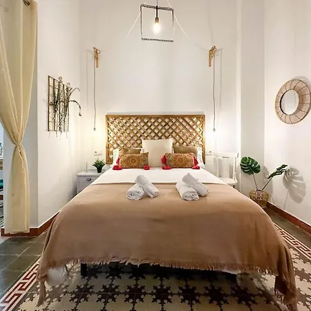 Apartmán Aires Bohemios En Pleno Centro. Alicante