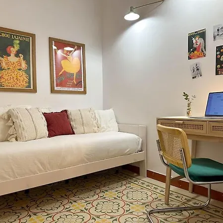 Apartmán Aires Bohemios En Pleno Centro. Alicante